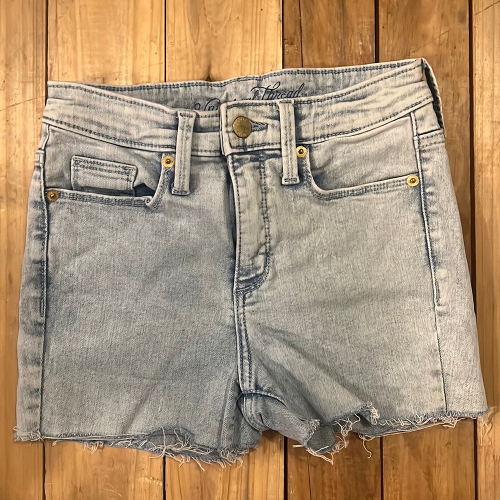 UNIVERSAL THREAD - jean cutoff shorts - size 00
